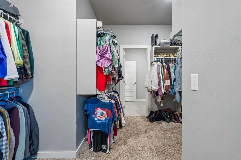 Photo 18 — 10500 Glover River Drive, Yukon, OK 73099
