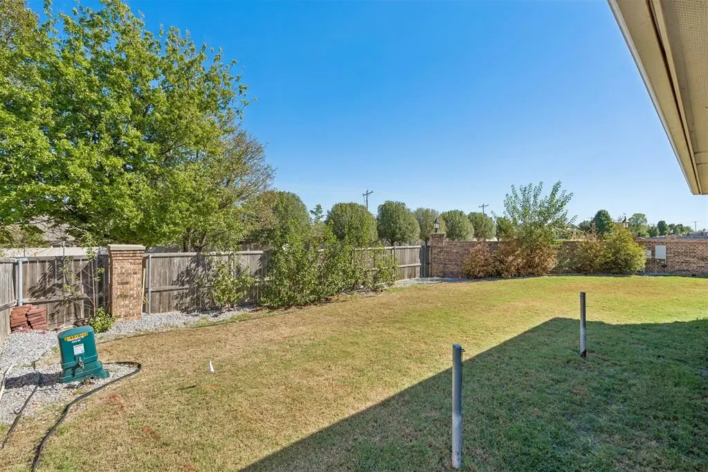 Photo 41 — 10500 Glover River Drive, Yukon, OK 73099