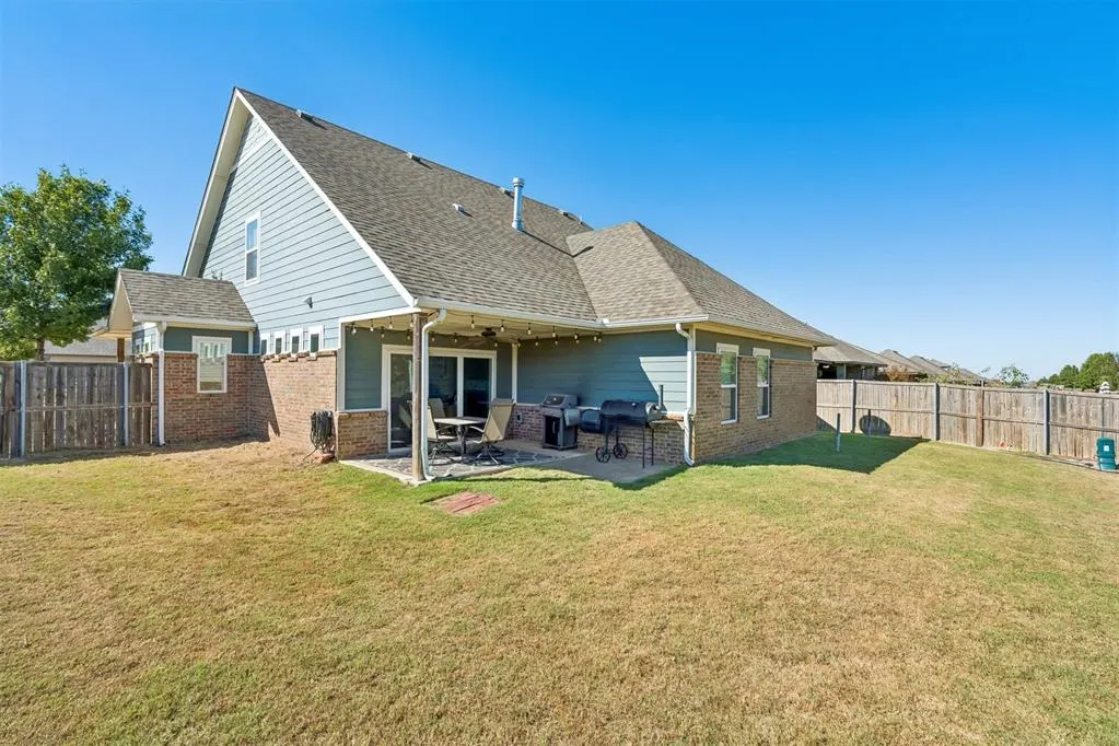 Photo 42 — 10500 Glover River Drive, Yukon, OK 73099