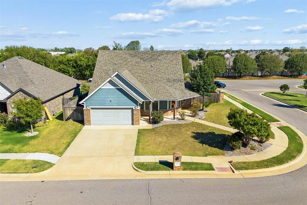 Photo 44 — 10500 Glover River Drive, Yukon, OK 73099