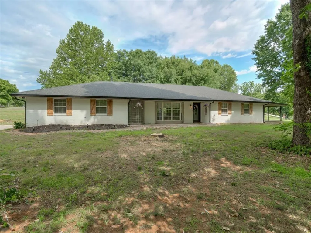 Front exterior — 859 S Morgan Road, Blanchard, OK 73010