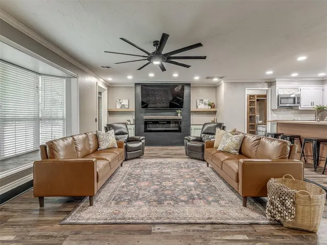 Photo 5 — 859 S Morgan Road, Blanchard, OK 73010