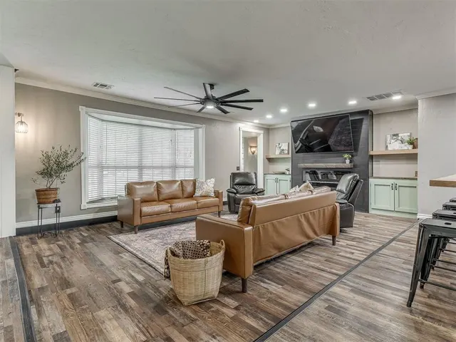 Photo 6 — 859 S Morgan Road, Blanchard, OK 73010