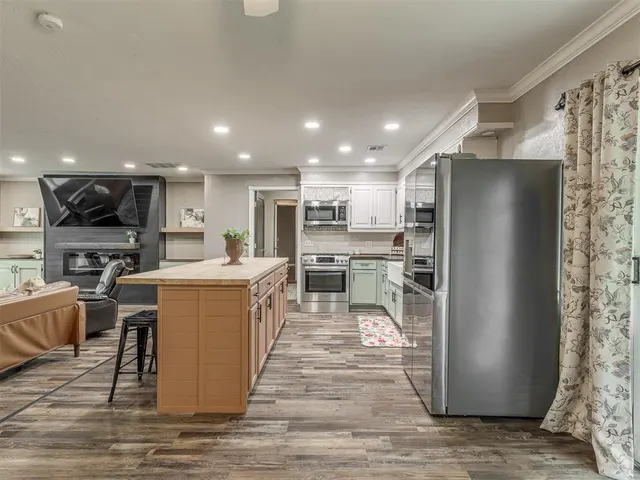 Photo 8 — 859 S Morgan Road, Blanchard, OK 73010
