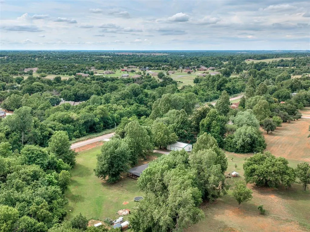Photo 31 — 859 S Morgan Road, Blanchard, OK 73010