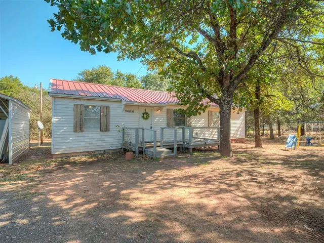 Photo 3 — 990936 S Candlewood Lane, Wellston, OK 74881