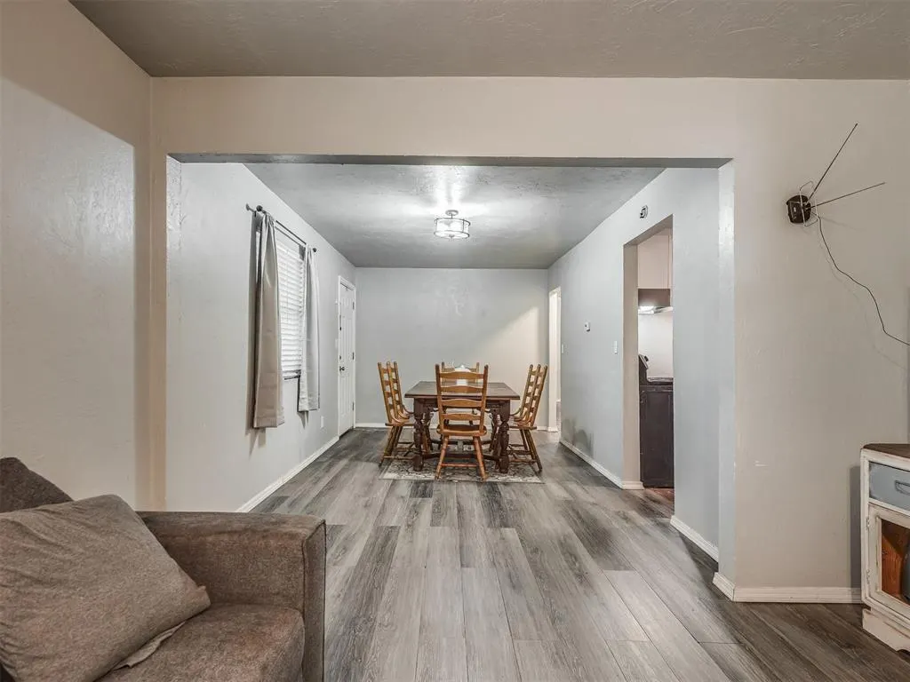 Photo 8 — 990936 S Candlewood Lane, Wellston, OK 74881