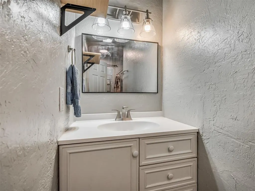Photo 22 — 990936 S Candlewood Lane, Wellston, OK 74881