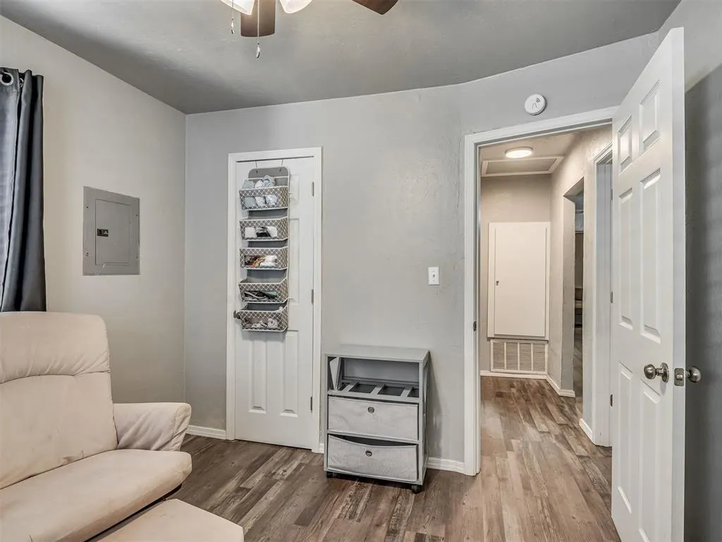 Photo 32 — 990936 S Candlewood Lane, Wellston, OK 74881
