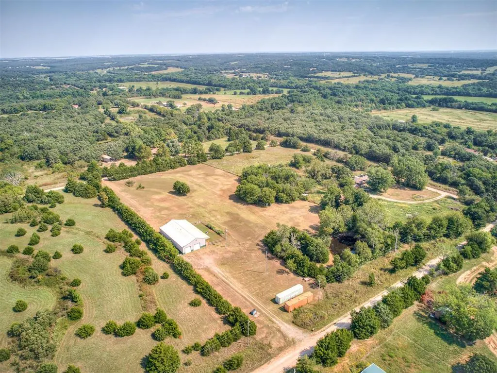 Front exterior — 17900 W Lake Road, Stillwater, OK 74075