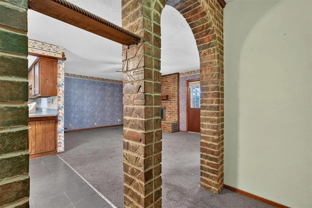Photo 7 — 646 W Linden Drive, Mustang, OK 73064