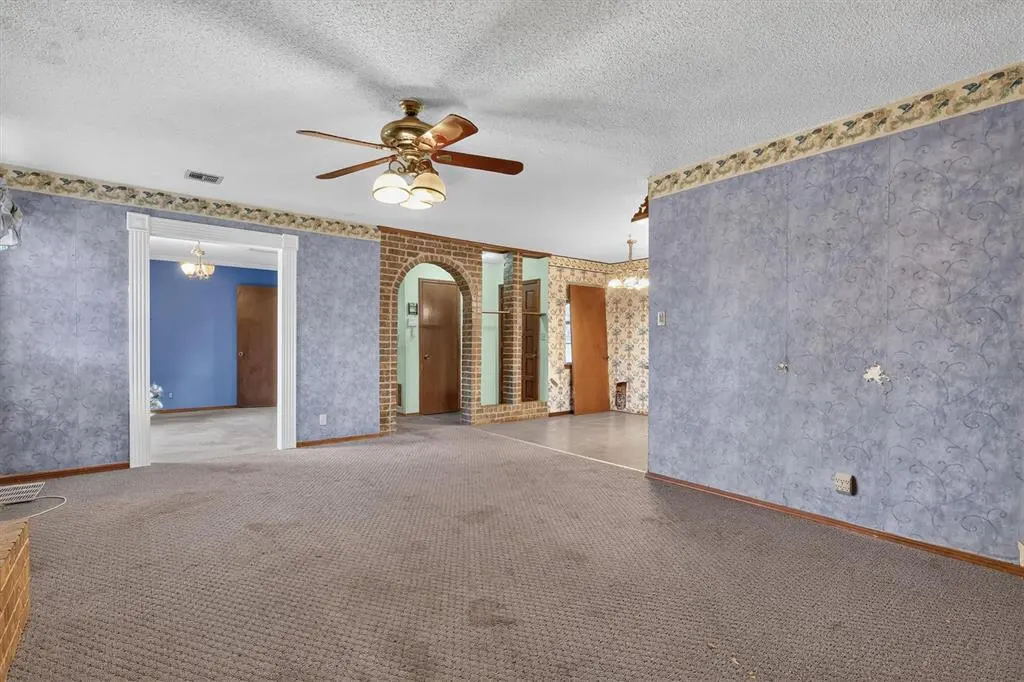 Photo 10 — 646 W Linden Drive, Mustang, OK 73064
