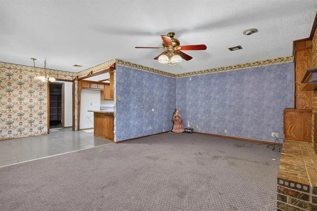 Photo 11 — 646 W Linden Drive, Mustang, OK 73064
