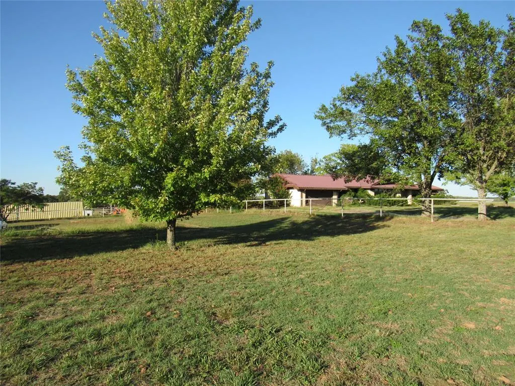 Photo 3 — 37304 Lake Road, Shawnee, OK 74801