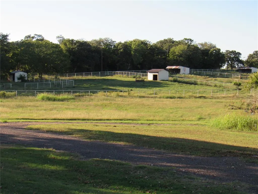 Photo 9 — 37304 Lake Road, Shawnee, OK 74801