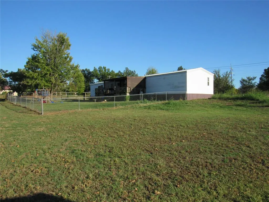 Photo 11 — 37304 Lake Road, Shawnee, OK 74801