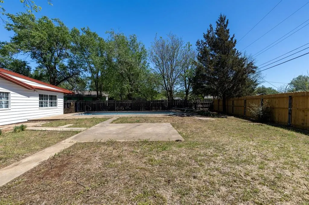 Photo 28 — 526 NW Glendale Drive, Lawton, OK 73507