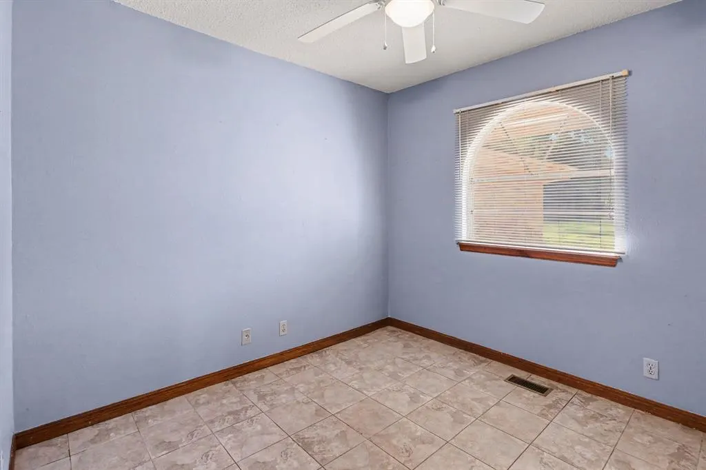Photo 18 — 1945 Beverly Hills Street, Norman, OK 73072