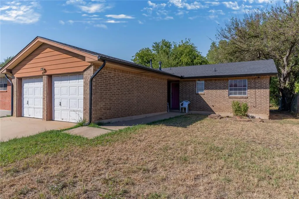 Front exterior — 421 NW 89th Street, Oklahoma City, OK 73114