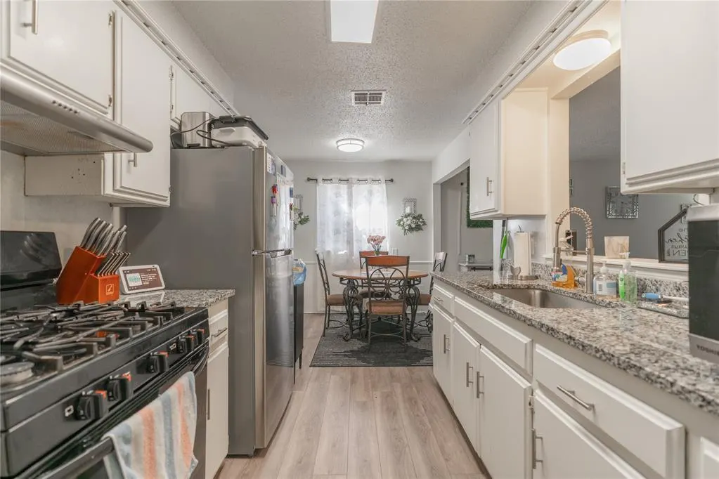 Photo 10 — 421 NW 89th Street, Oklahoma City, OK 73114