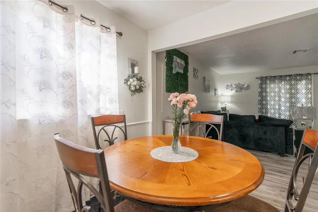 Photo 11 — 421 NW 89th Street, Oklahoma City, OK 73114