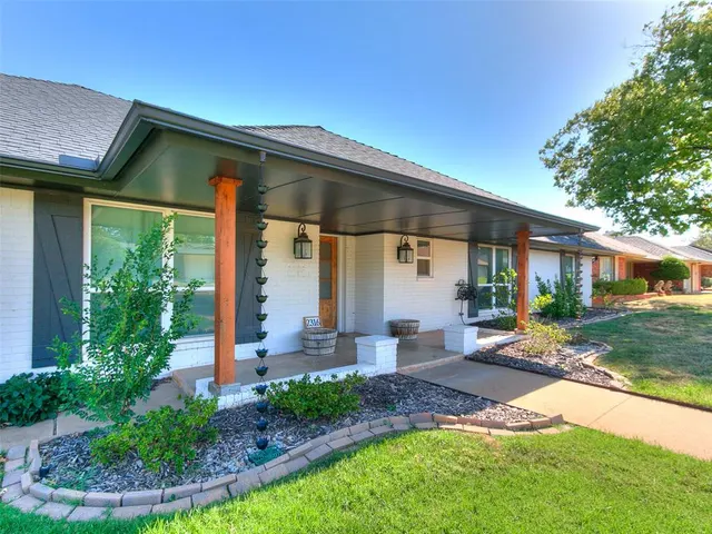 Photo 2 — 2316 NW 45th Street, Oklahoma City, OK 73112