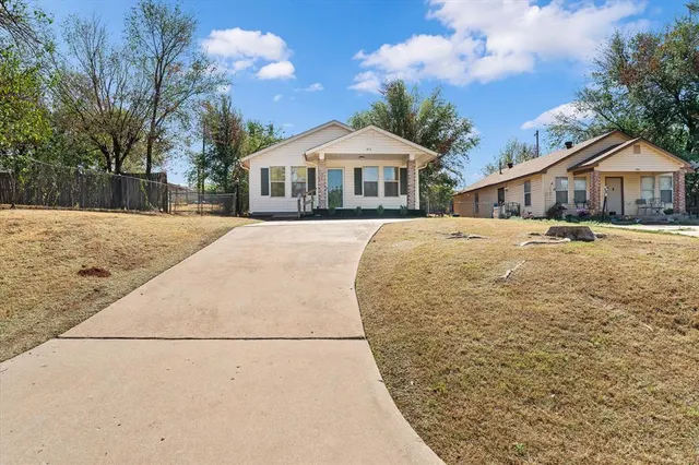 Photo 3 — 812 SE 19th Street, Oklahoma City, OK 73129