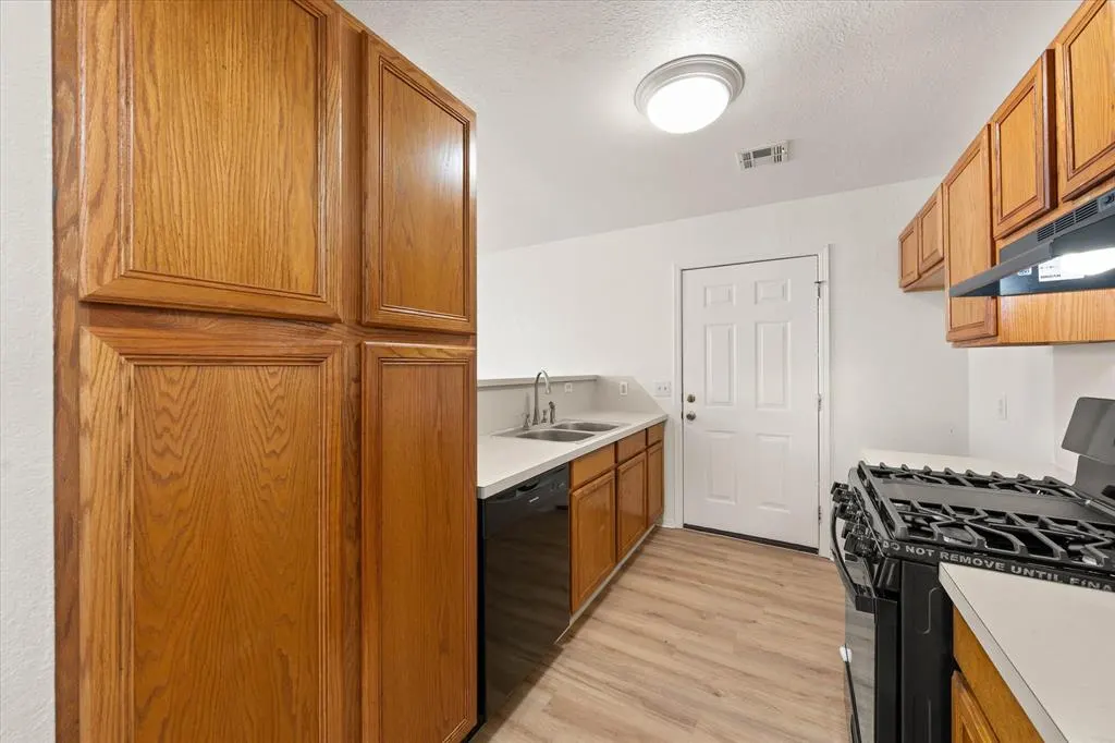 Photo 10 — 812 SE 19th Street, Oklahoma City, OK 73129