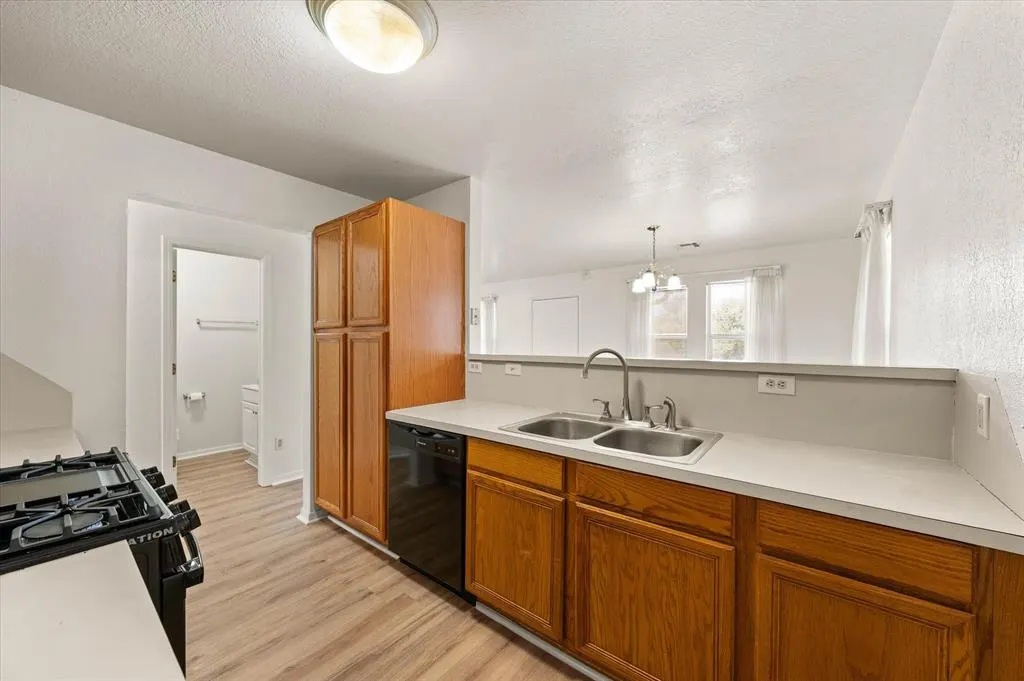 Photo 11 — 812 SE 19th Street, Oklahoma City, OK 73129