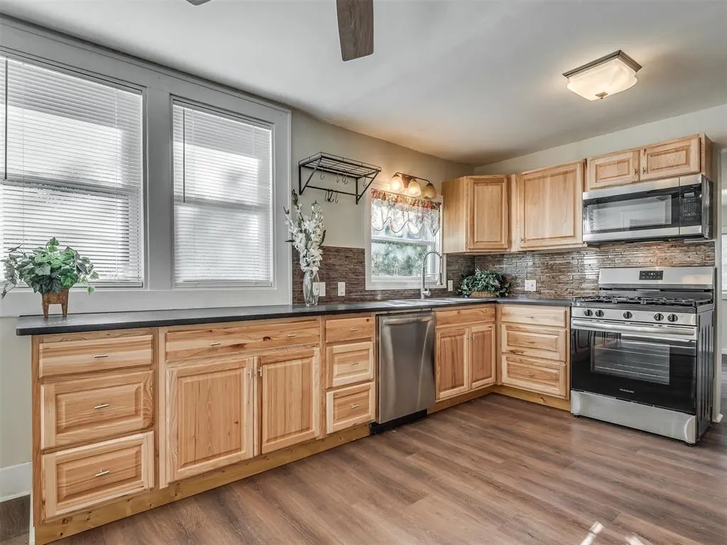 Photo 13 — 424 W Adams Street, Purcell, OK 73080