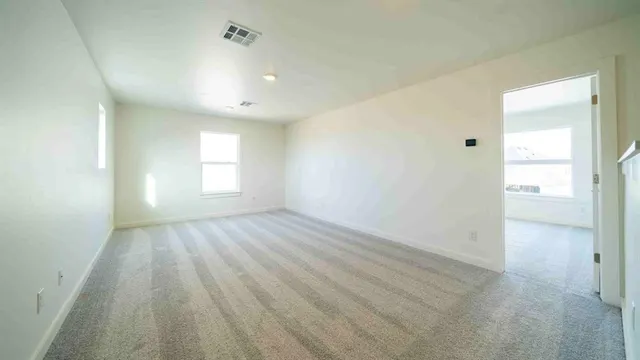 Photo 6 — 6032 Dale Avenue, Edmond, OK 73034