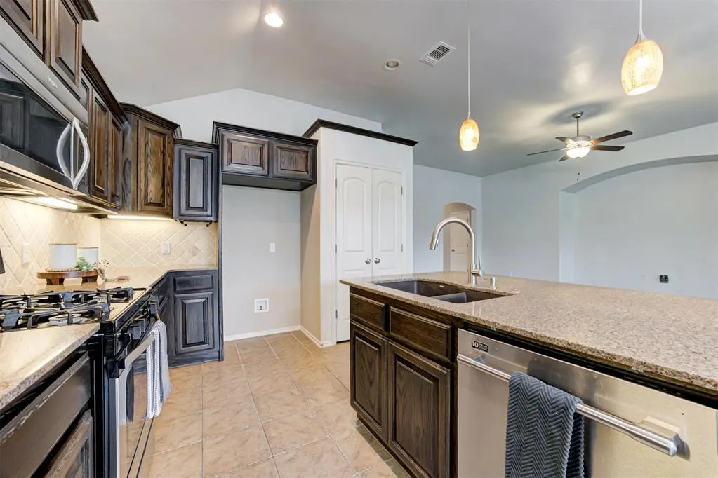 Photo 15 — 2549 NW 186th Street, Edmond, OK 73012