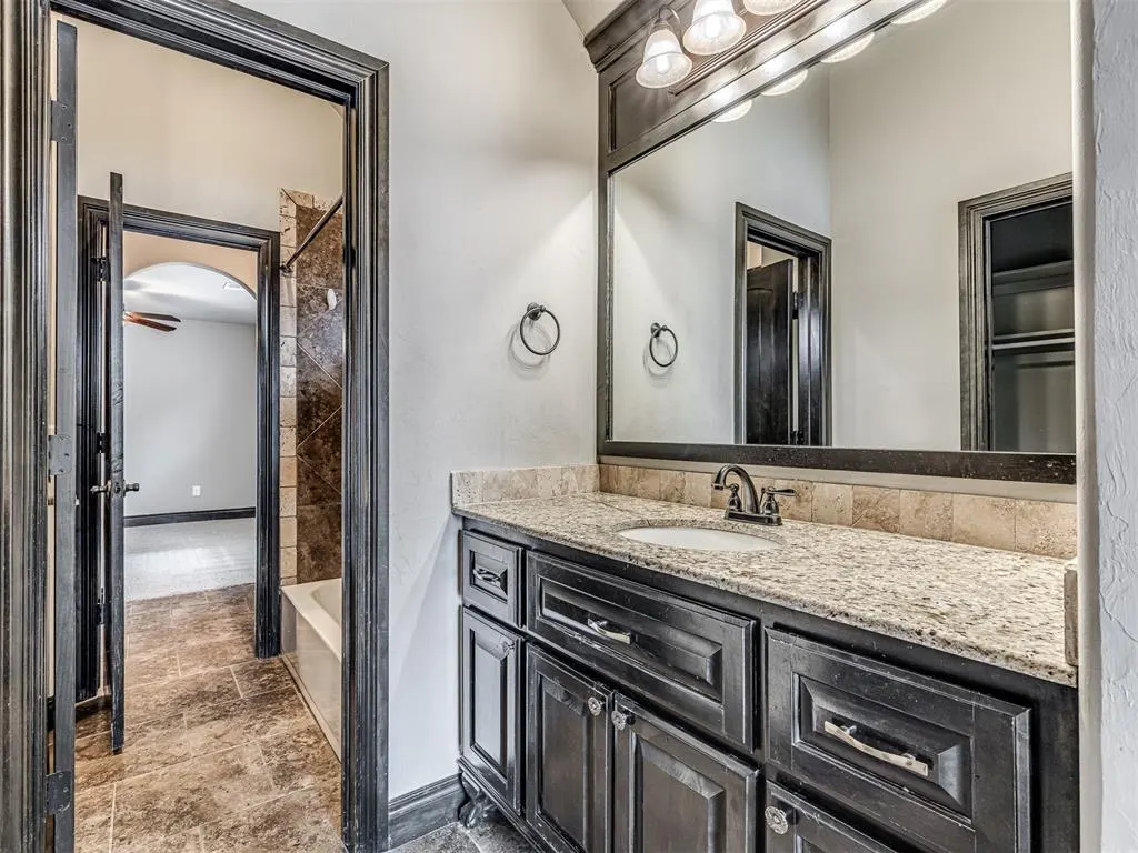 Photo 14 — 13609 Gentry Drive, Oklahoma City, OK 73142