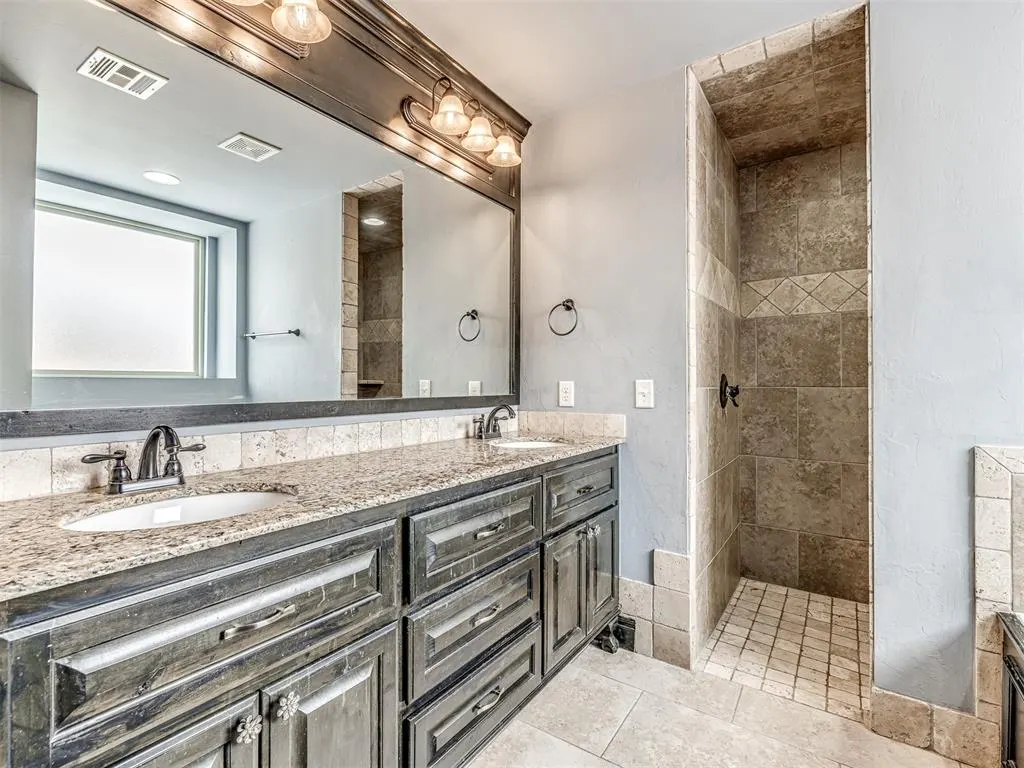 Photo 22 — 13609 Gentry Drive, Oklahoma City, OK 73142