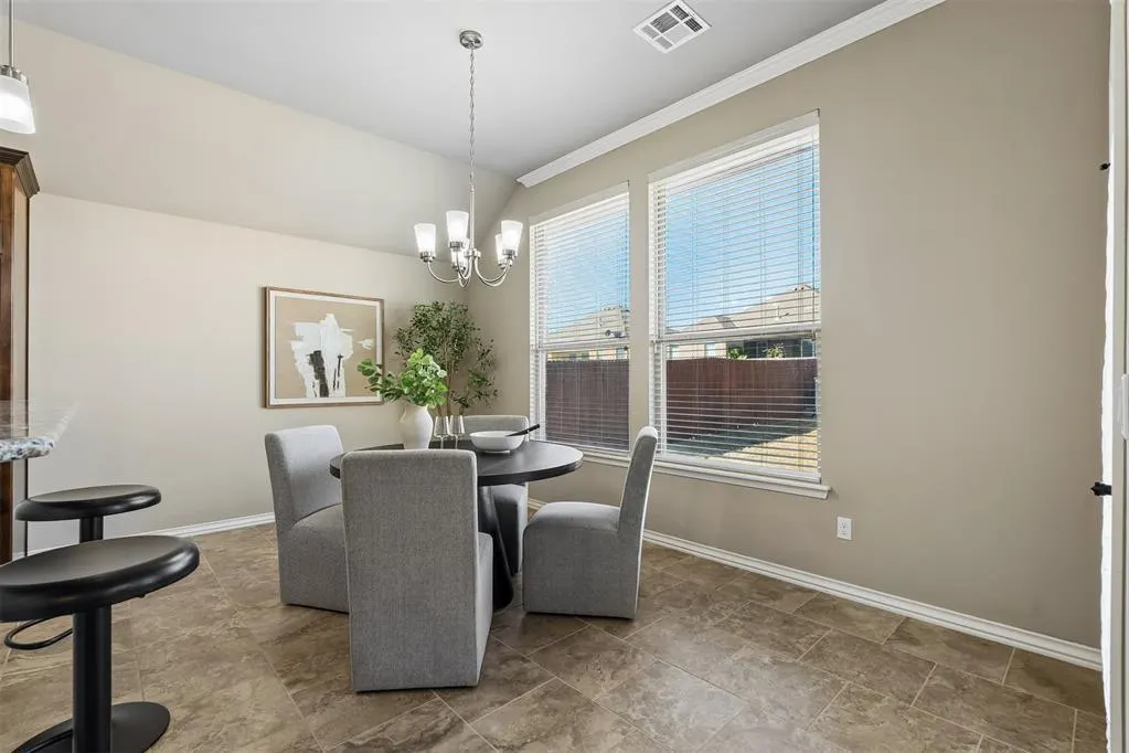 Photo 13 — 15925 Burkett Circle, Edmond, OK 73013