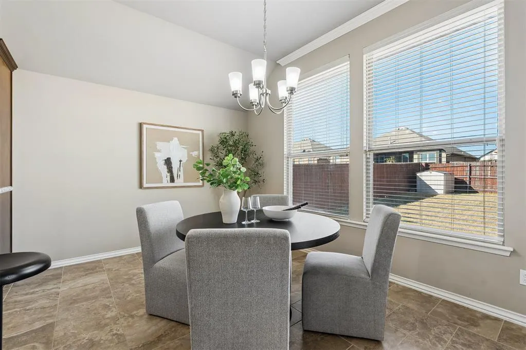 Photo 14 — 15925 Burkett Circle, Edmond, OK 73013