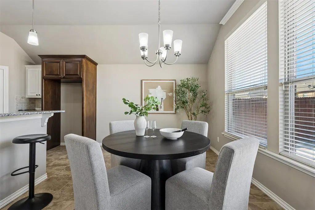 Photo 16 — 15925 Burkett Circle, Edmond, OK 73013