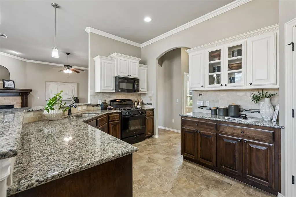 Photo 19 — 15925 Burkett Circle, Edmond, OK 73013
