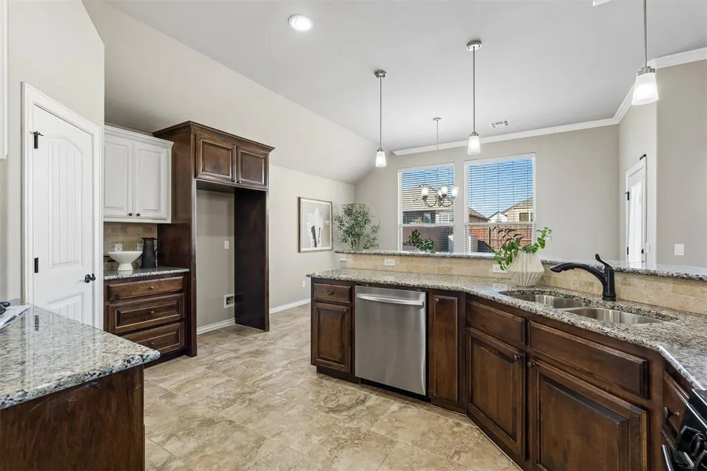 Photo 23 — 15925 Burkett Circle, Edmond, OK 73013