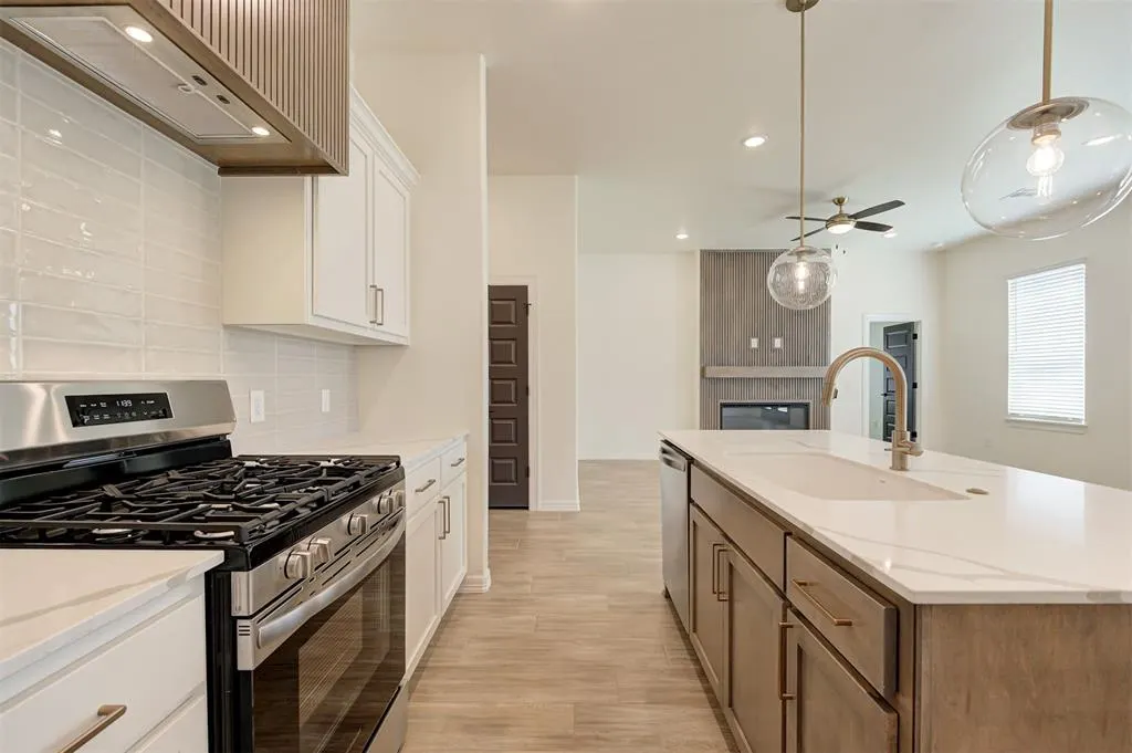 Photo 11 — 4132 Overlook Pass, Edmond, OK 73025