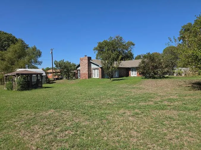Photo 19 — 815 W Date Street, Okemah, OK 74859