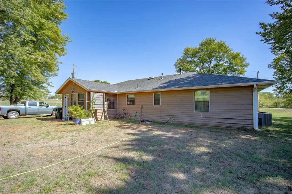 Photo 27 — 880543 S 3420 Road, Chandler, OK 74834