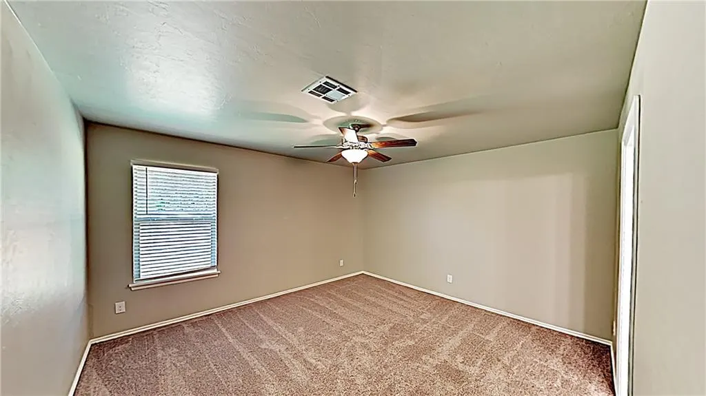 Photo 10 — 123 Saint Charles Way, Midwest City, OK 73130