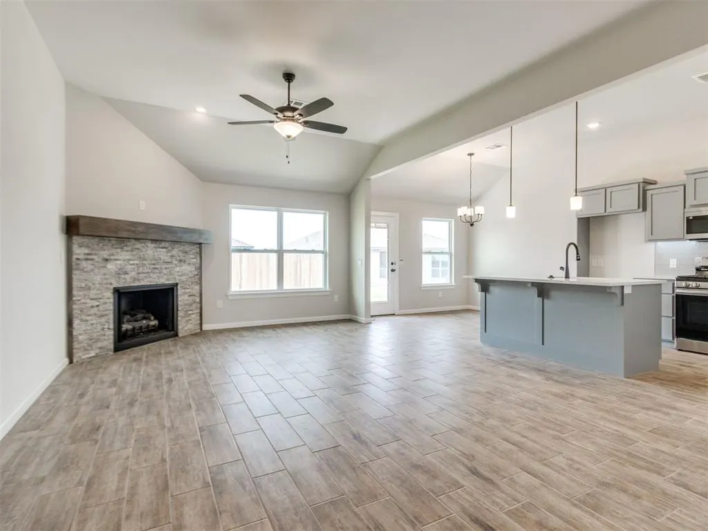 Photo 4 — 4015 Abingdon Drive, Norman, OK 73026