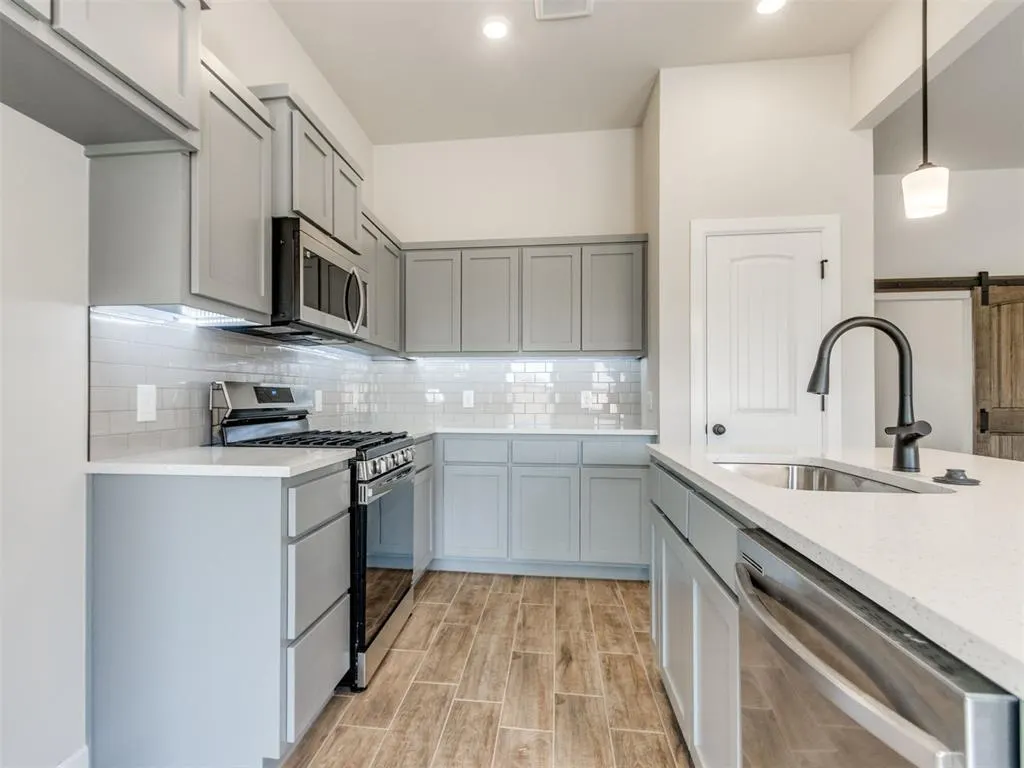Photo 11 — 4015 Abingdon Drive, Norman, OK 73026