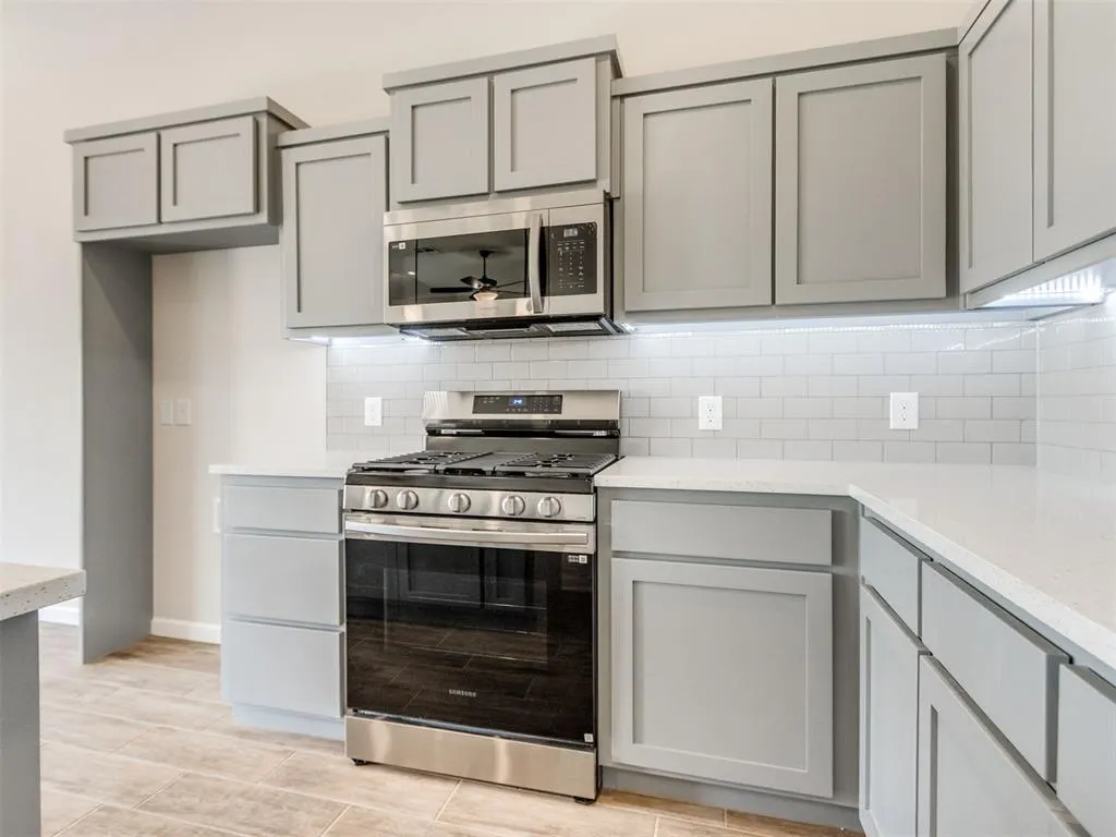 Photo 14 — 4015 Abingdon Drive, Norman, OK 73026