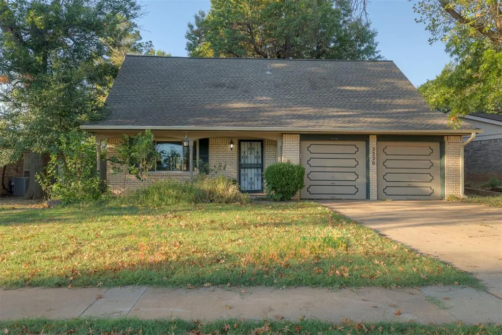 Front exterior — 2220 NW 113th Street, Oklahoma City, OK 73120