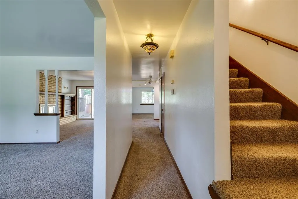 Photo 4 — 2220 NW 113th Street, Oklahoma City, OK 73120