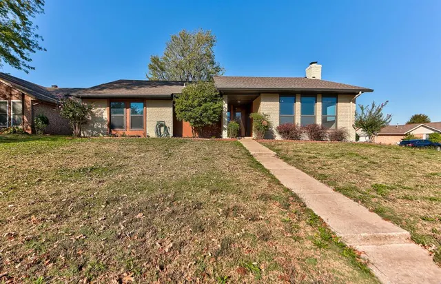 Photo 2 — 9013 Aaron Drive, Oklahoma City, OK 73132