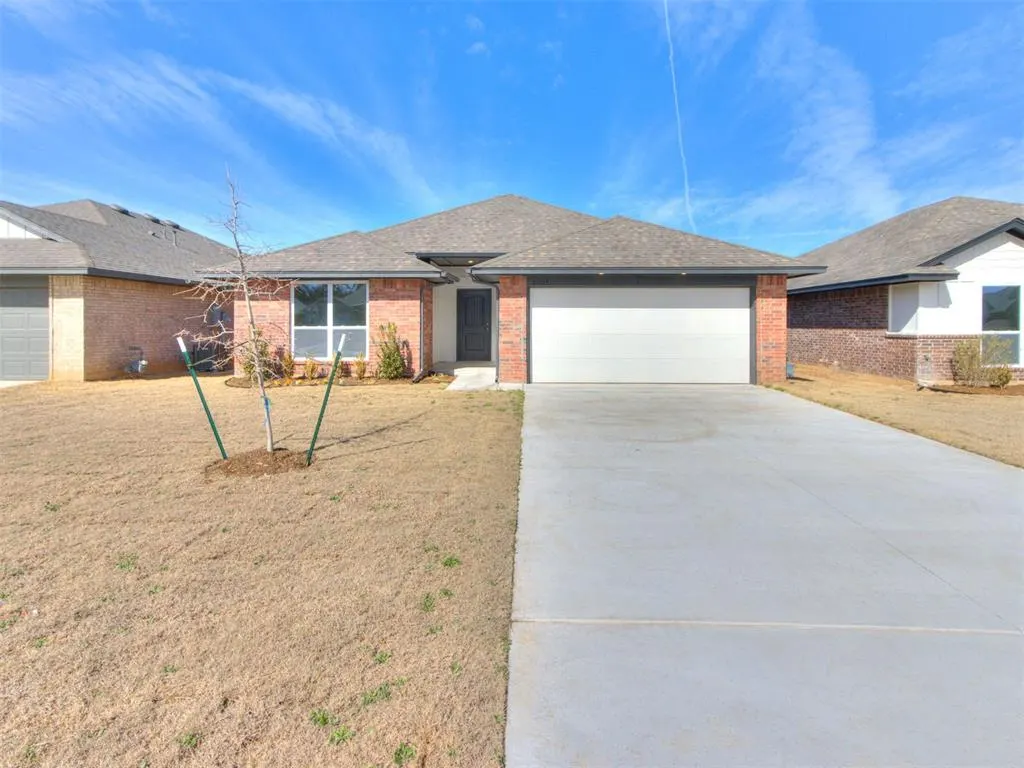 Photo 2 — 20653 Brush Creek Boulevard, Harrah, OK 73045